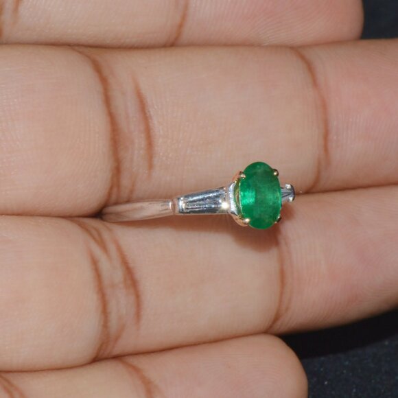 Certified Natural 1.1CTS VS G Diamond Emerald Platinum 18K Gold Three Stone Ring - Picture 7 of 10